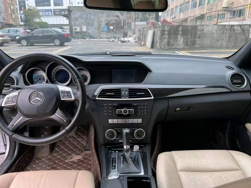 广州12年奔驰C9