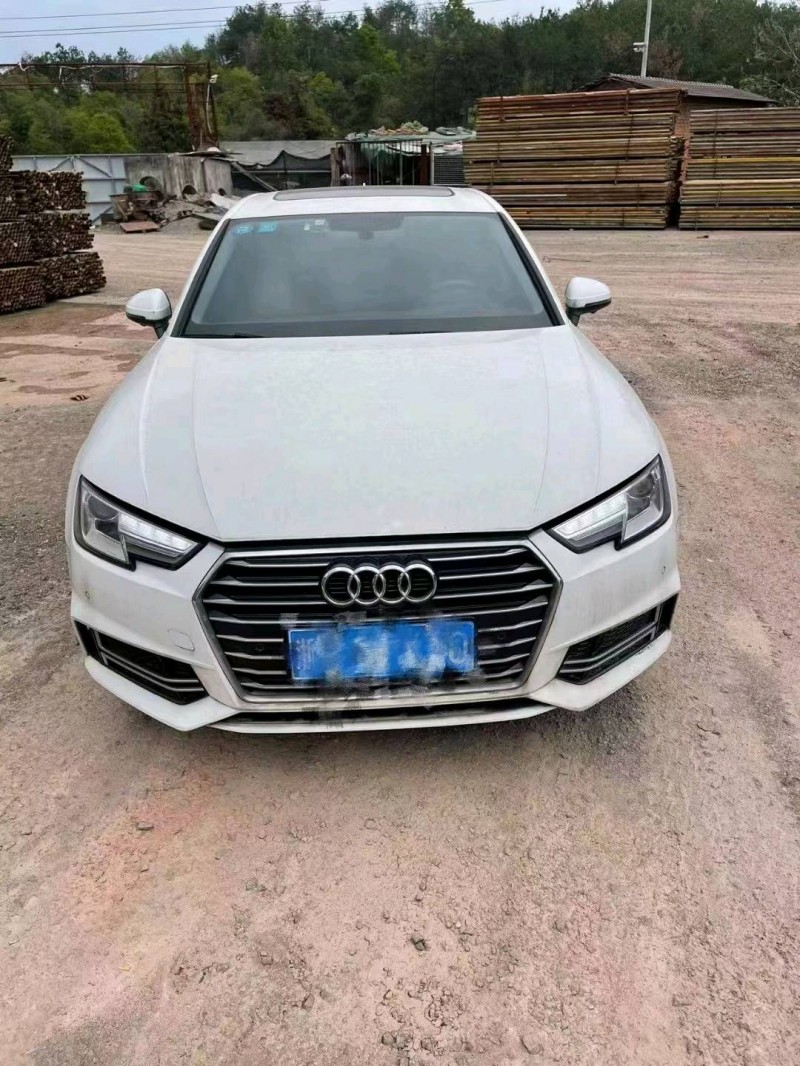 嘉兴19年奥迪A4L1