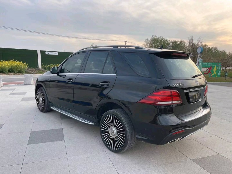 徐州17年奔驰GLE3