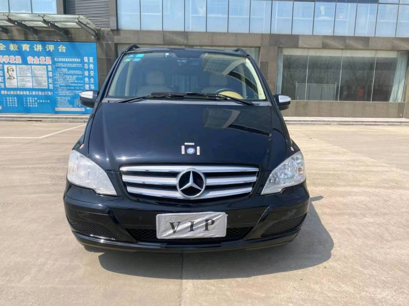 徐州13年奔驰唯雅诺1