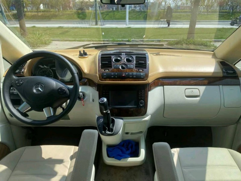 徐州13年奔驰唯雅诺4