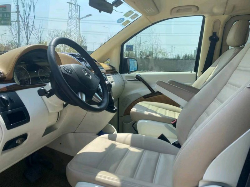 徐州13年奔驰唯雅诺6