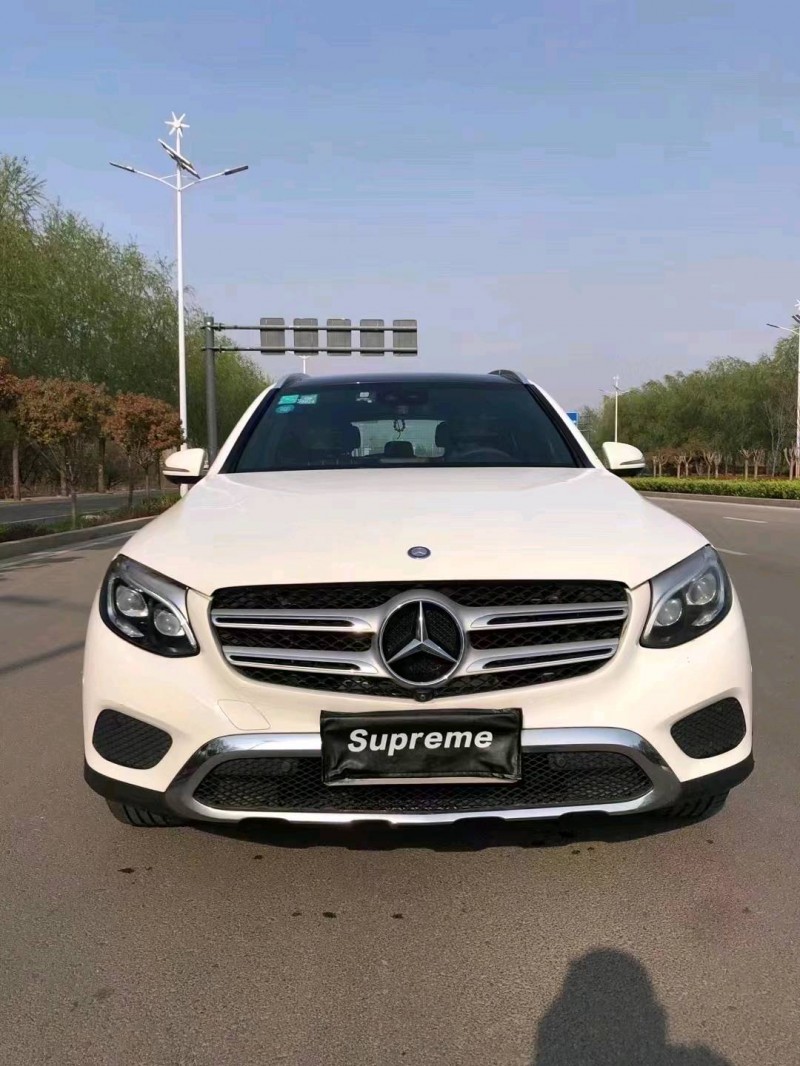 青岛16年奔驰GLC1