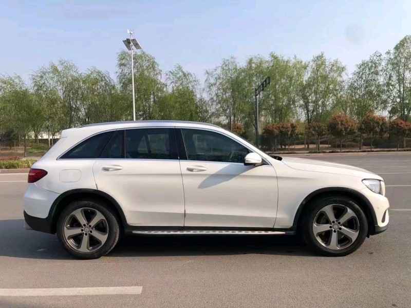 青岛16年奔驰GLC4