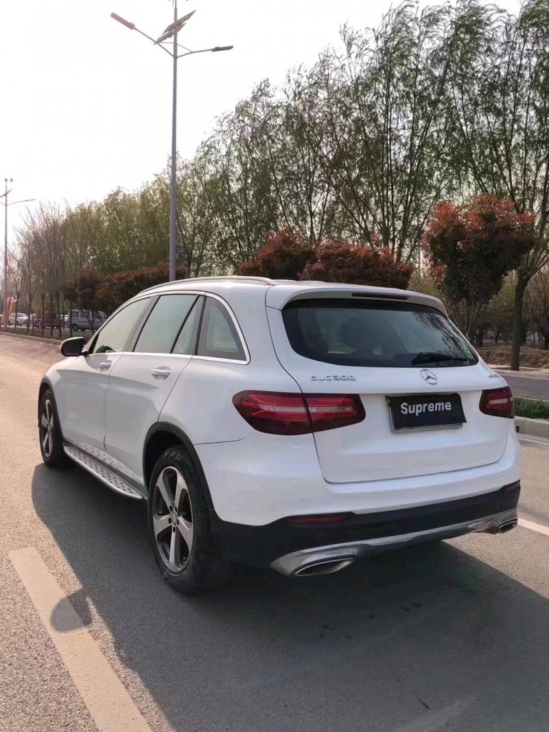 青岛16年奔驰GLC8