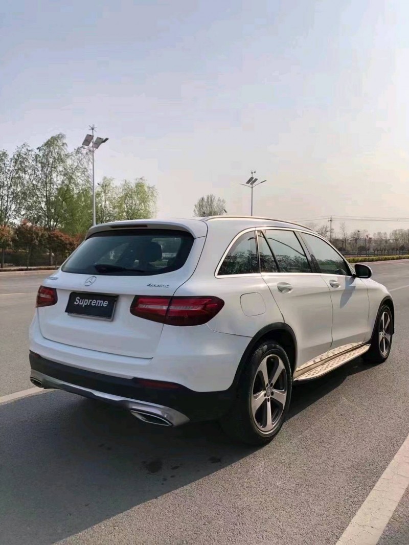 青岛16年奔驰GLC9
