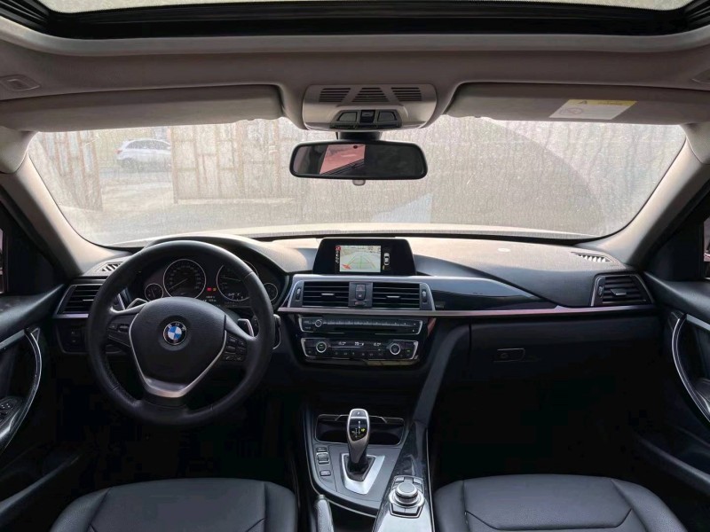 珠海17年宝马3系9