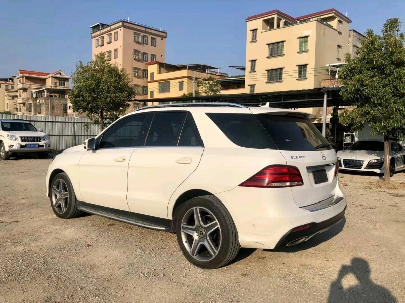 广州17年奔驰GLE8