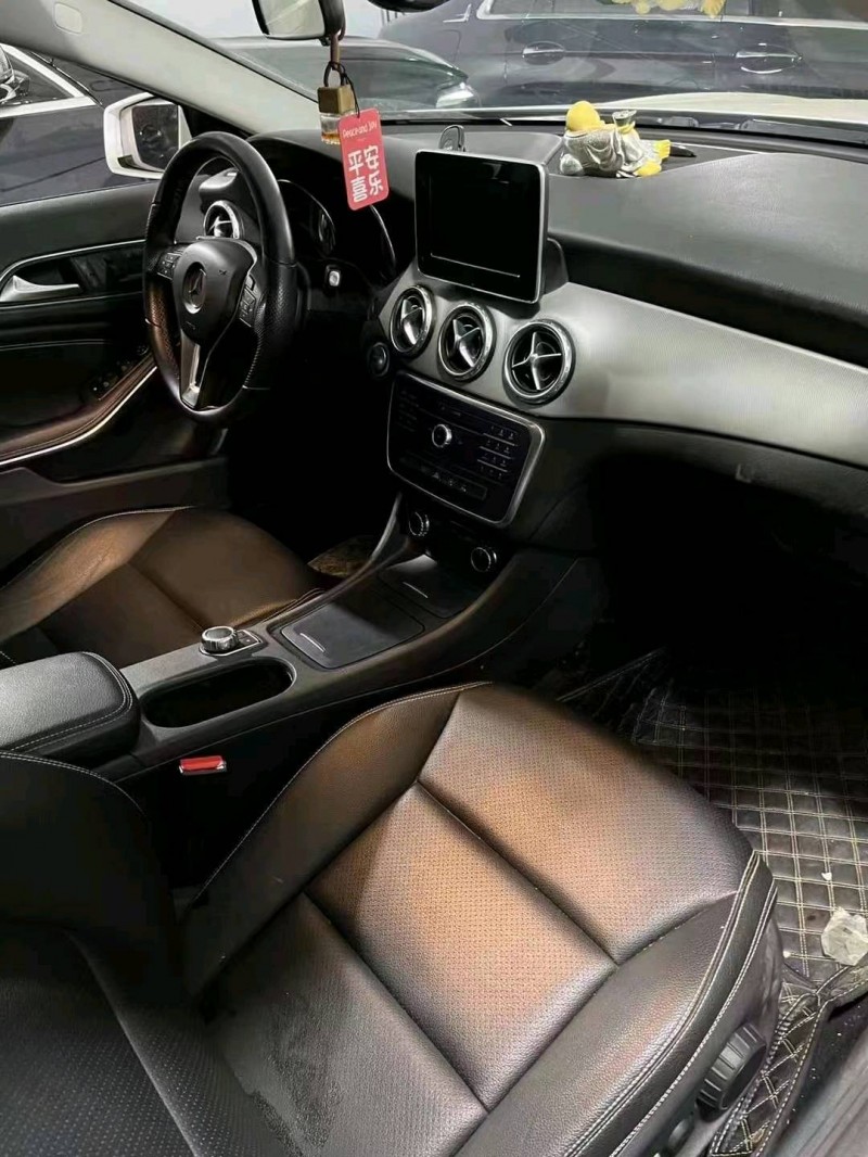 徐州16年奔驰GLA7