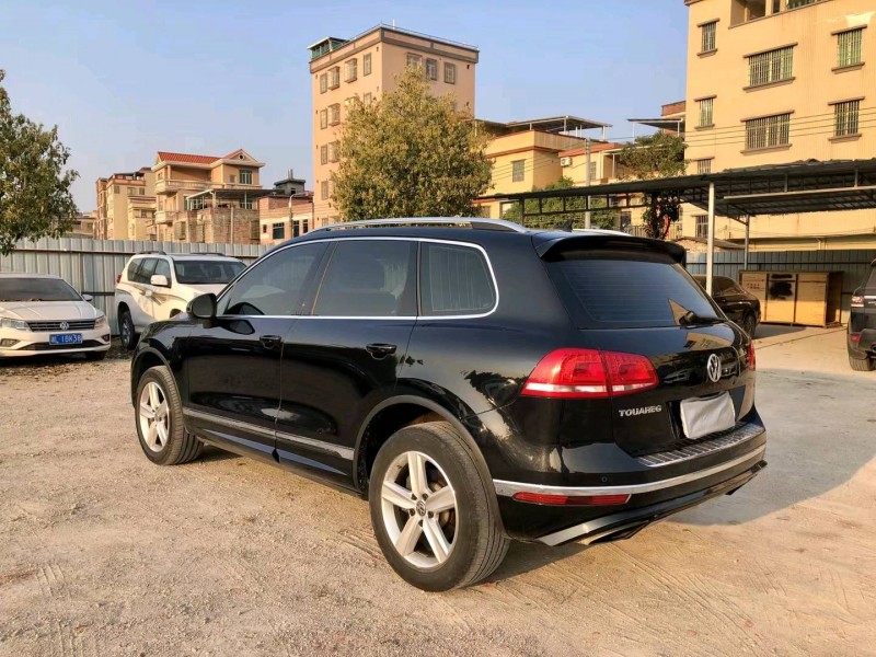 广州18年大众途锐8