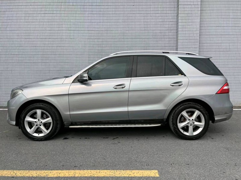 广州13年奔驰ML4