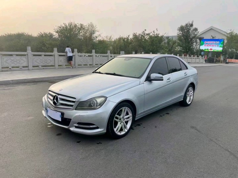 徐州13年奔驰C2