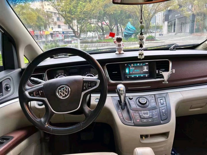 温州19年别克GL86