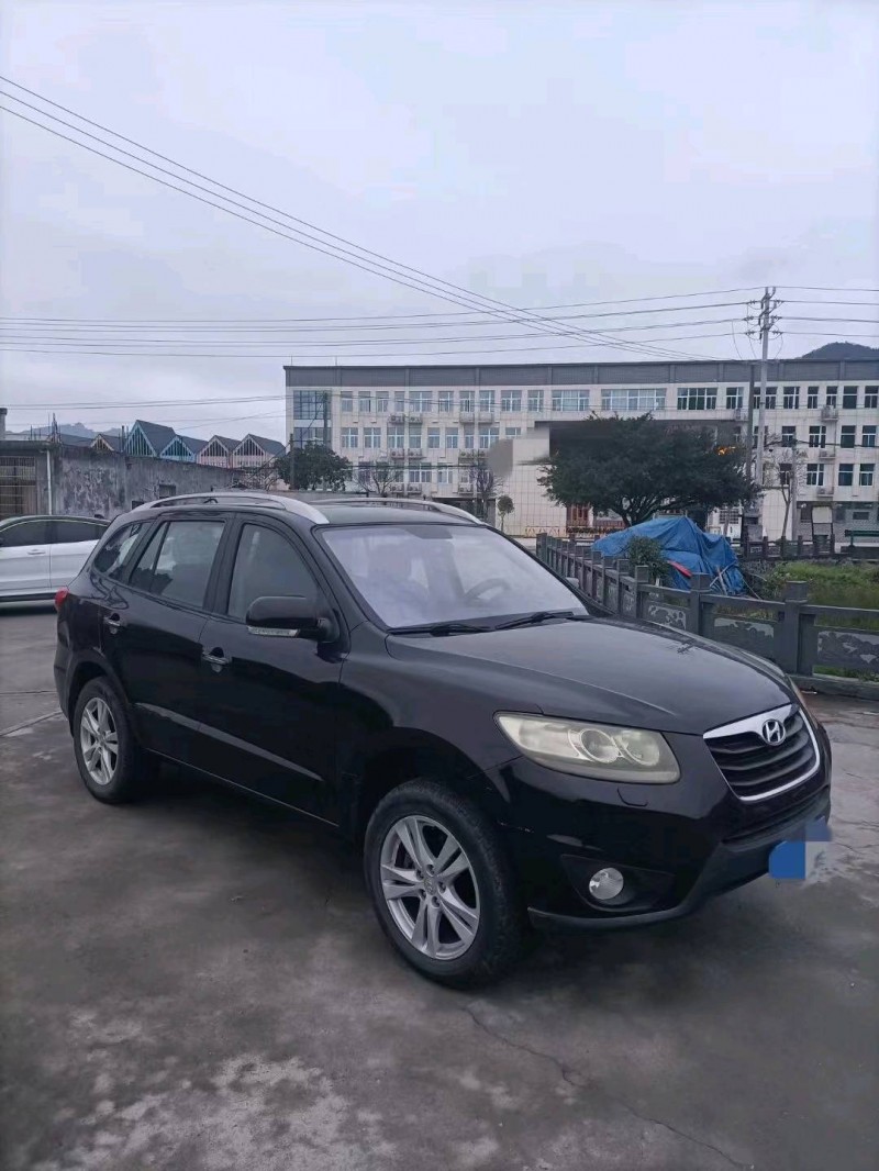 温州10年现代新胜达3