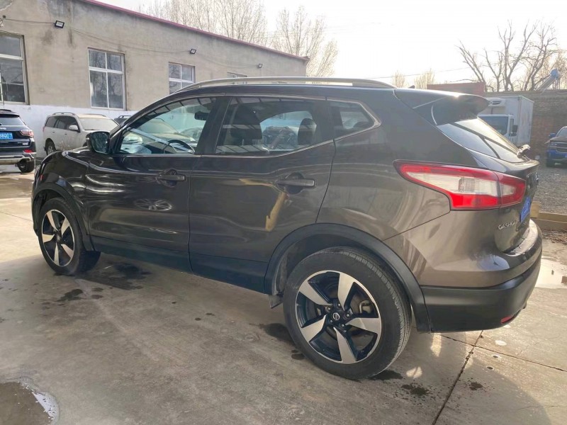 保定19年日产逍客2