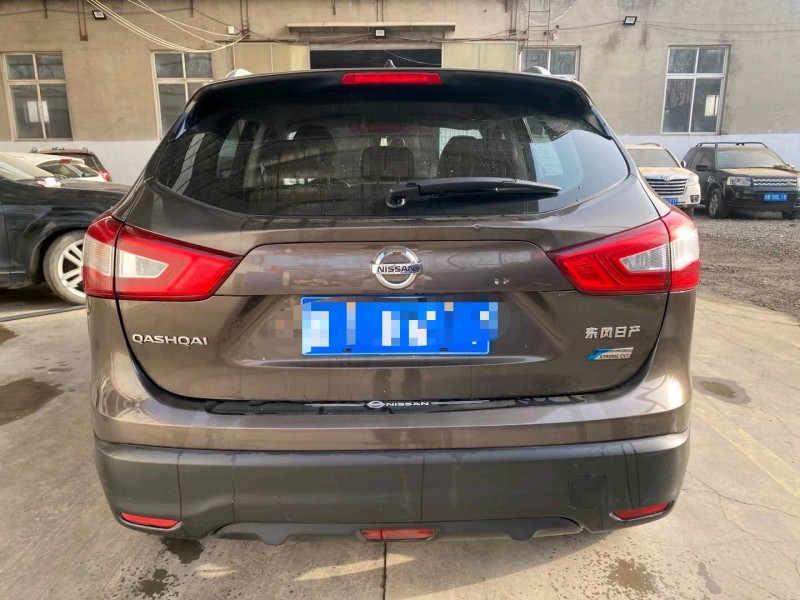 保定19年日产逍客8