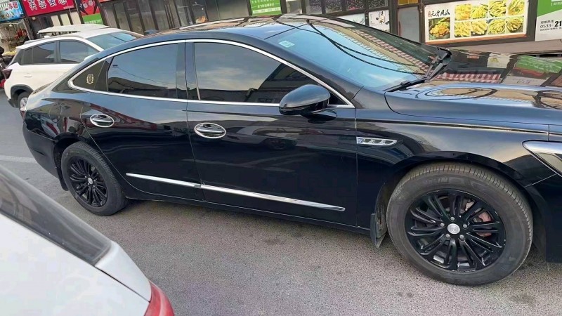 枣庄19年别克君越7