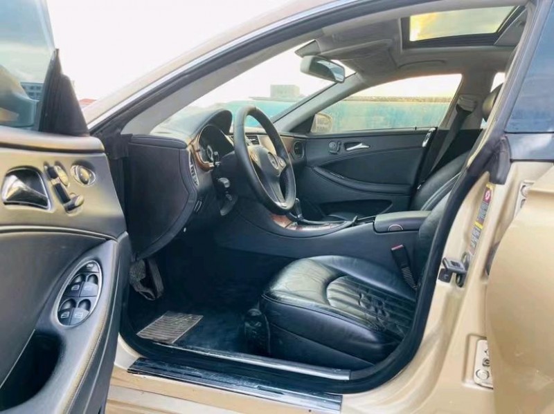 东莞11年奔驰CLS4