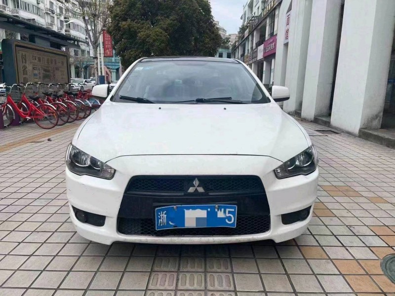 嘉兴13年三菱翼神1