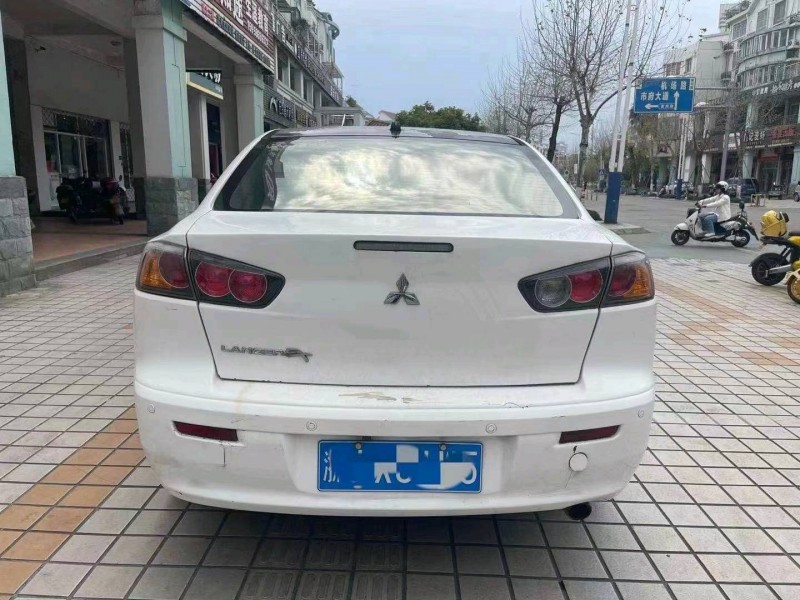 嘉兴13年三菱翼神5