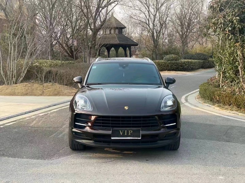 青岛19年保时捷Macan1