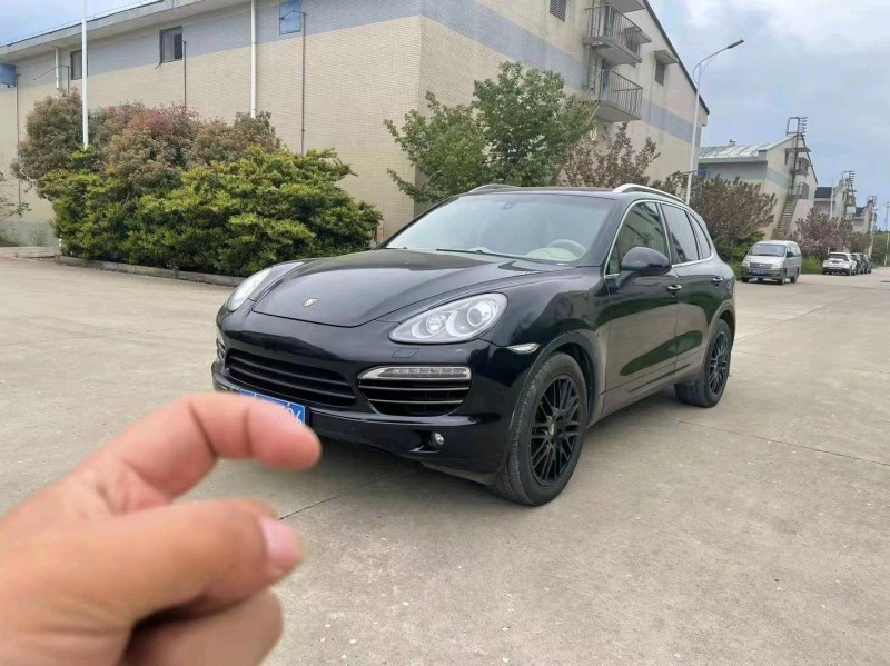 宜昌14年保时捷卡宴6