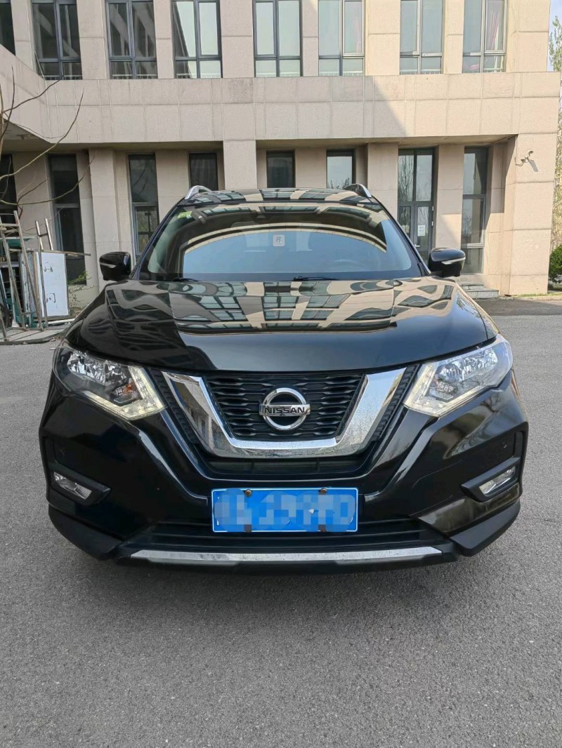 天津19年日產奇駿1
