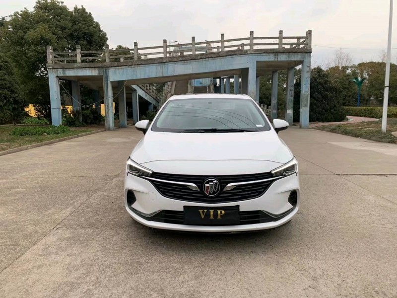 苏州22年别克威朗1