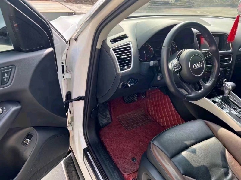 宜昌17年奥迪Q58