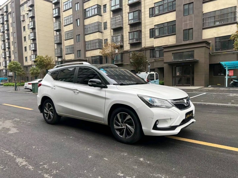 徐州16年比亚迪宋3