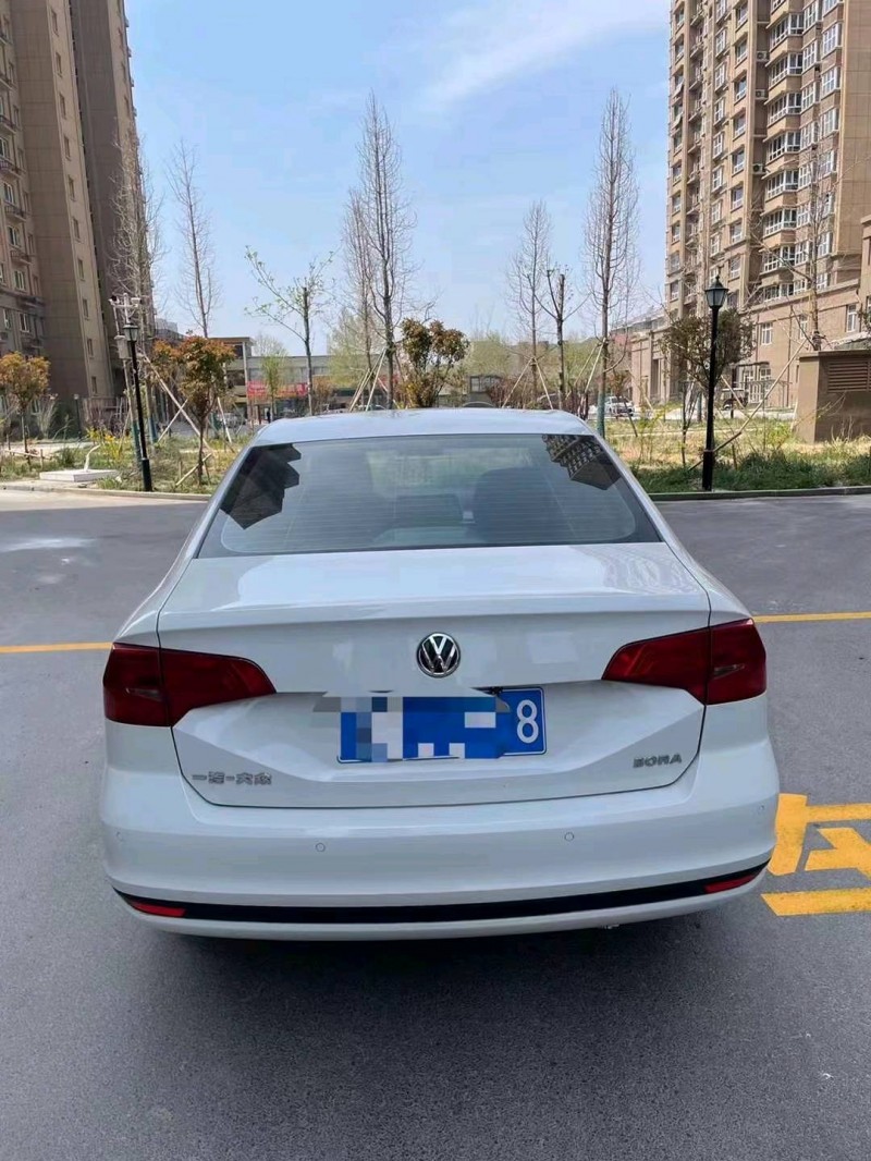 济宁19年大众宝来9