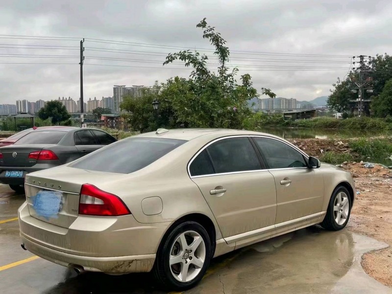 珠海10年沃尔沃S80L3