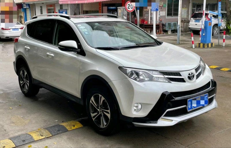 广州16年丰田RAV42