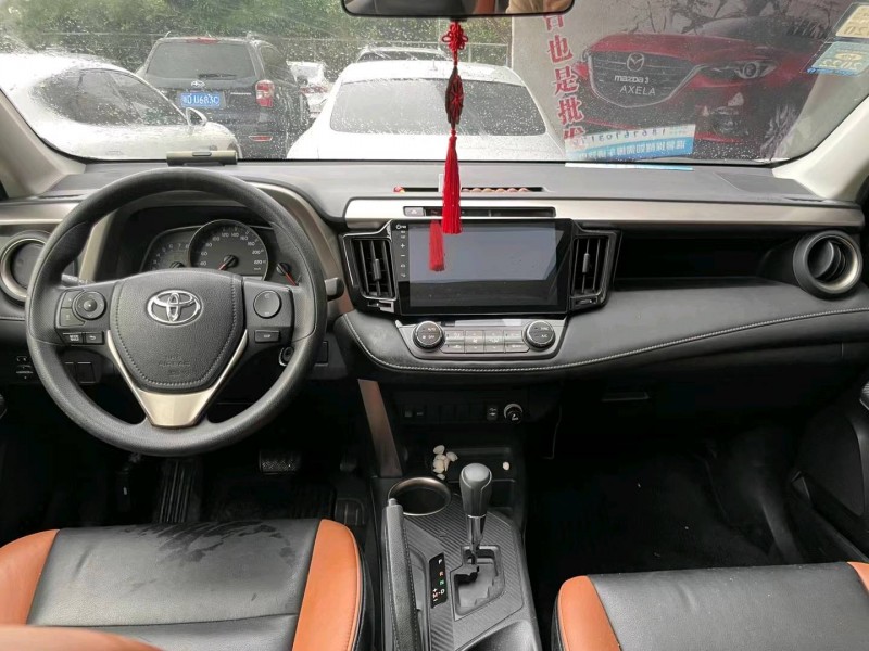 广州16年丰田RAV44