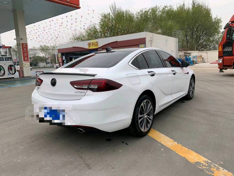 石家庄18年别克君威8