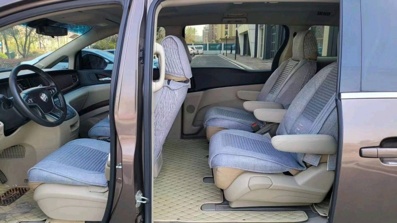 枣庄17年别克GL84