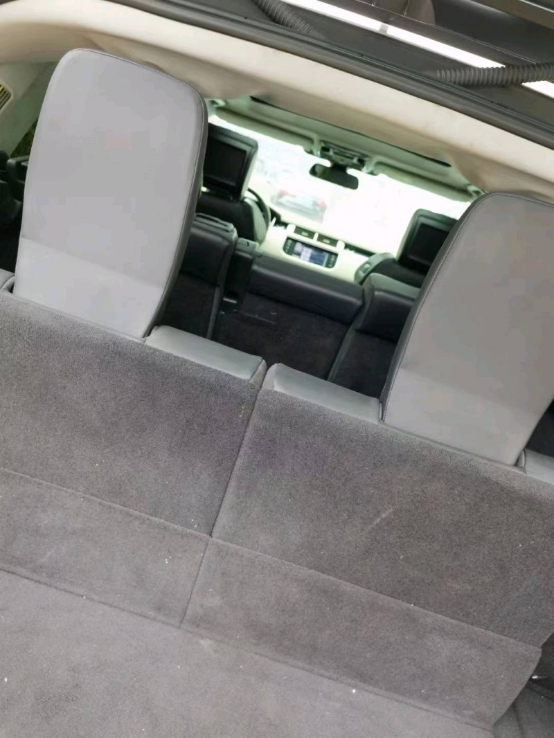 青岛14年路虎揽胜运动9