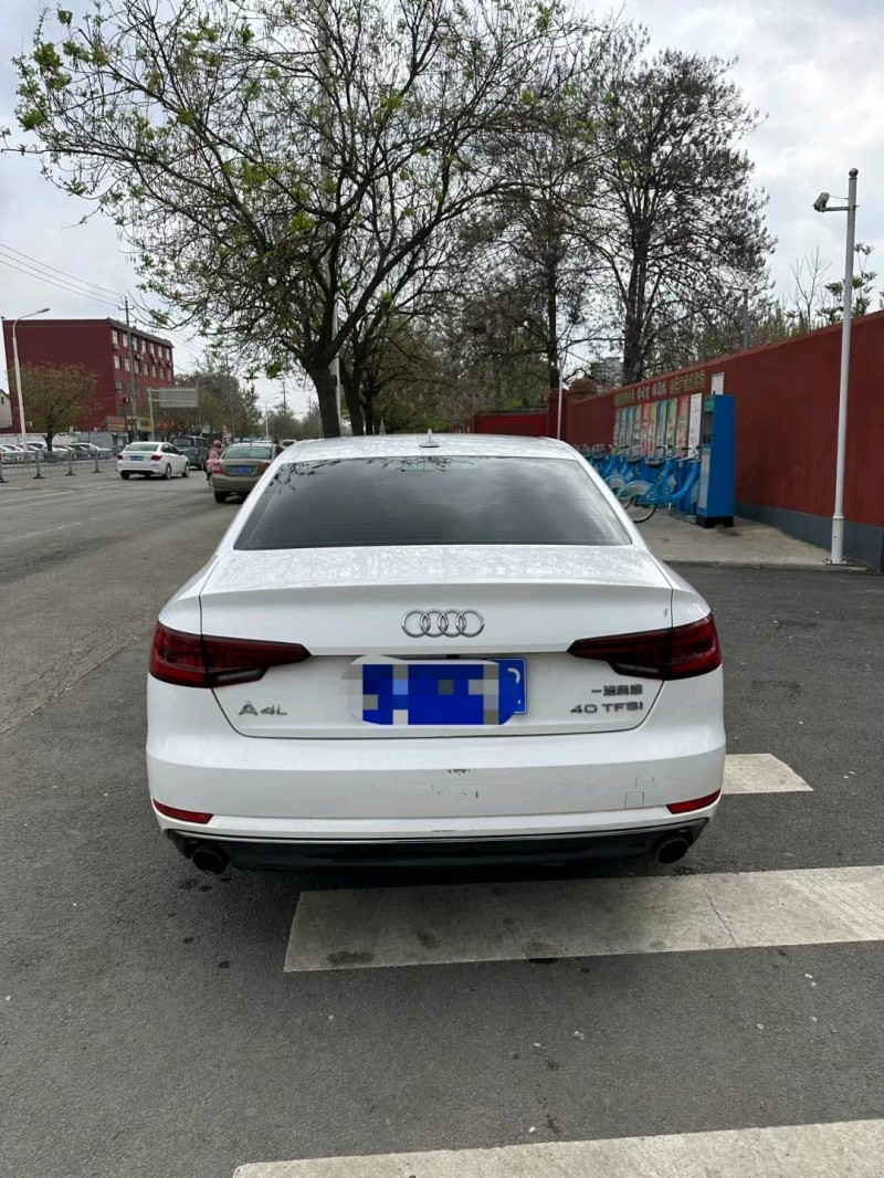 济宁18年奥迪A4L9