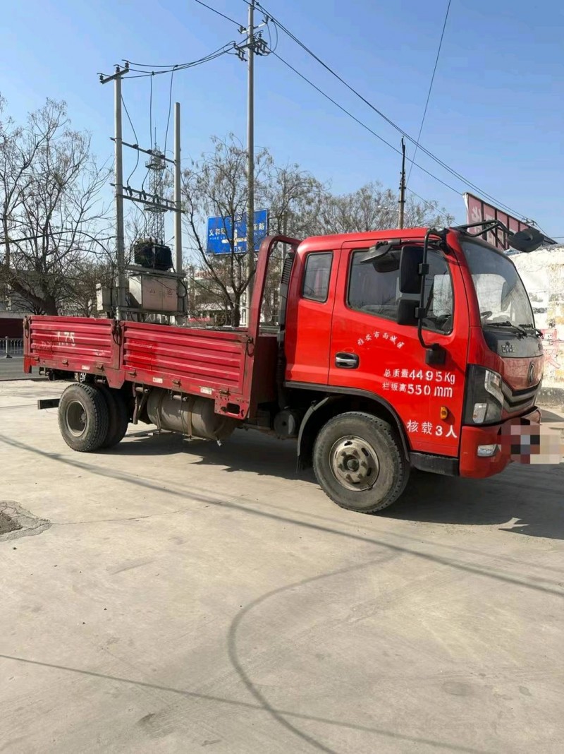 济宁21年东风多利卡2