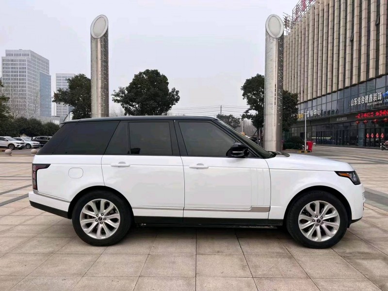淄博15年路虎揽胜行政9