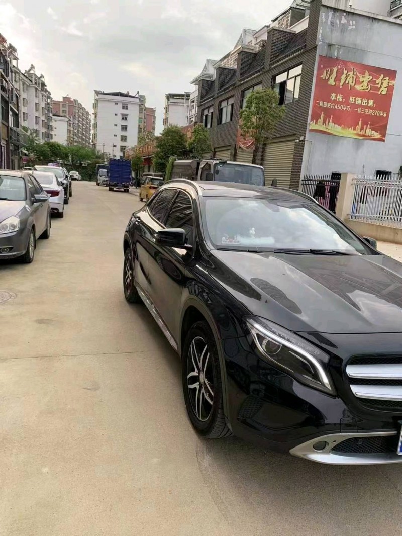 邯郸16年奔驰GLA3