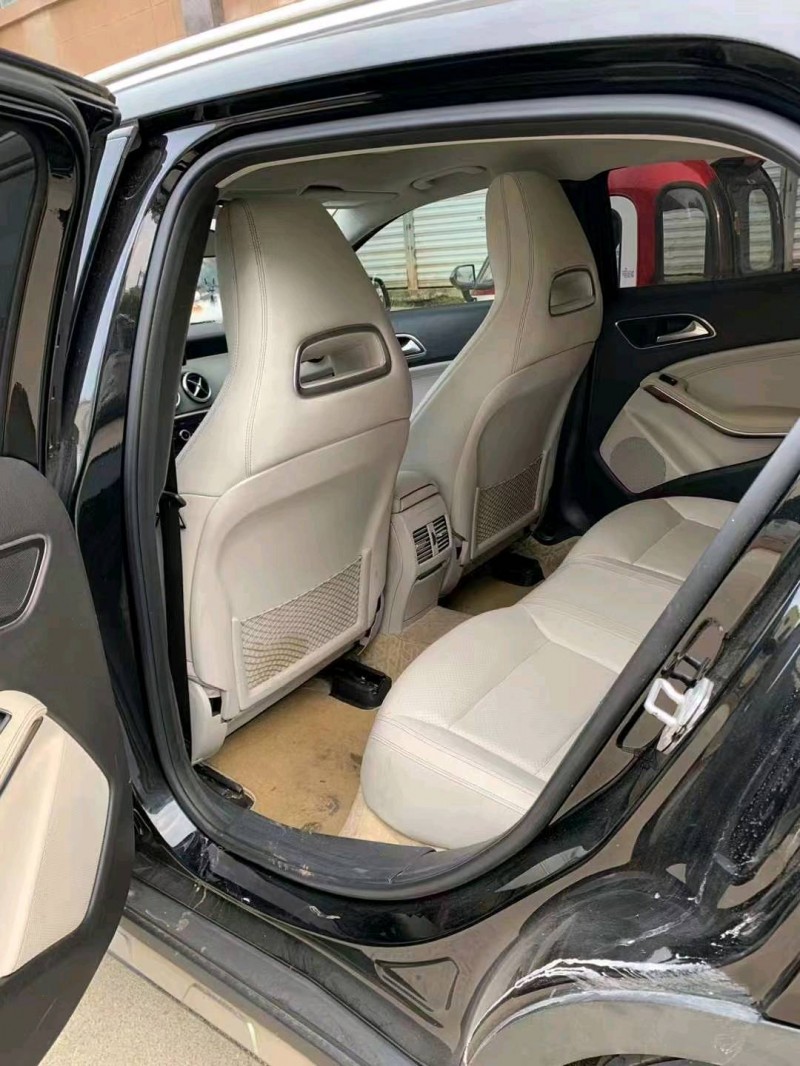 邯郸16年奔驰GLA5