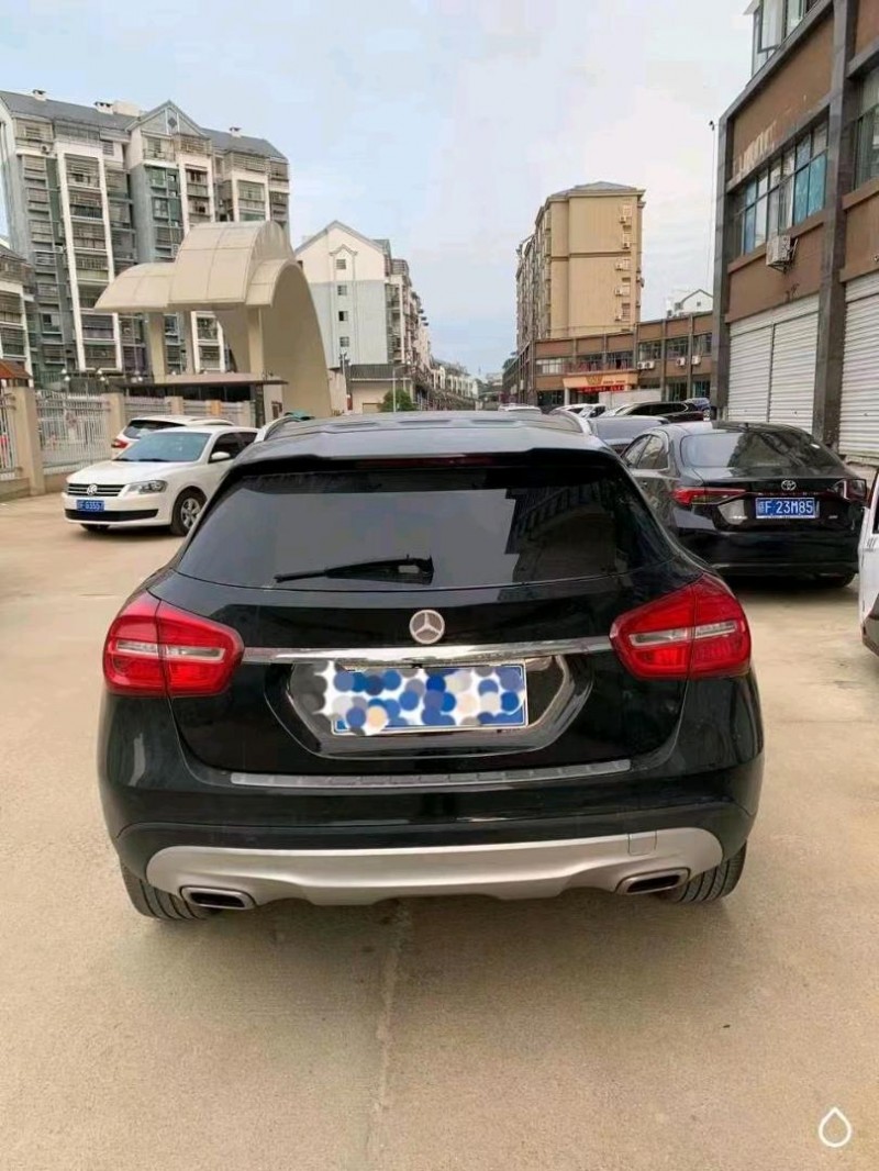 邯郸16年奔驰GLA9