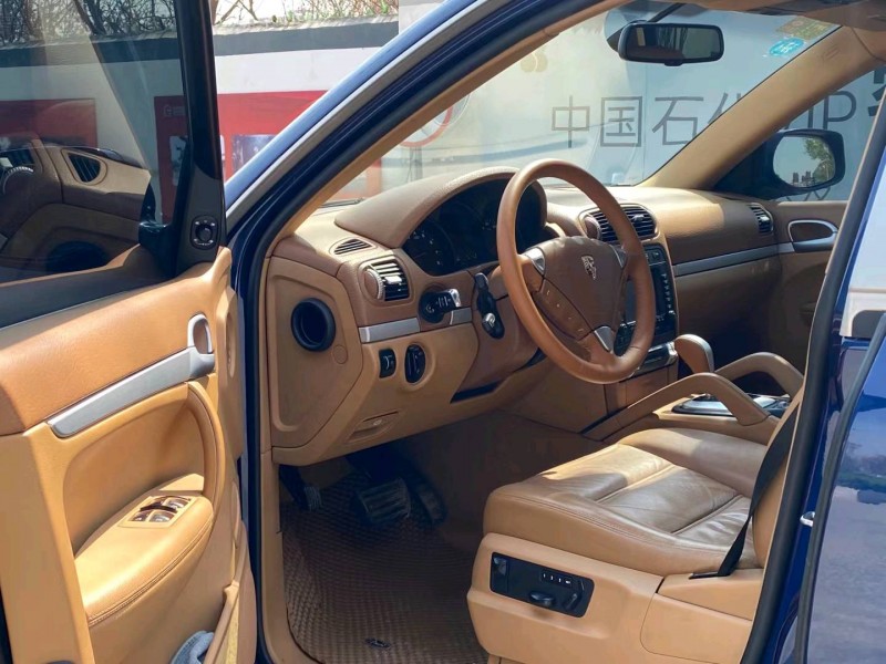 保定08年保时捷卡宴5