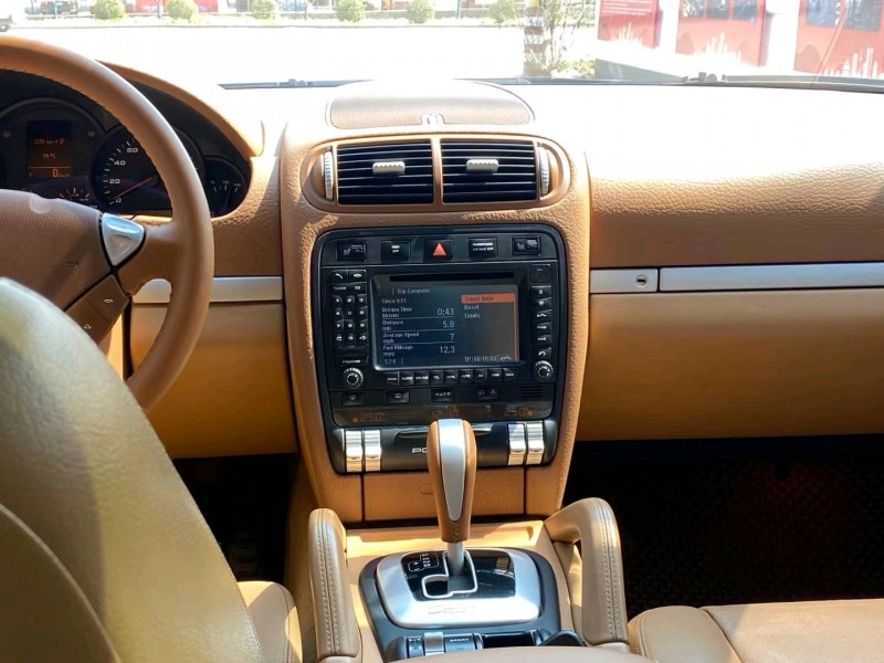 保定08年保时捷卡宴6