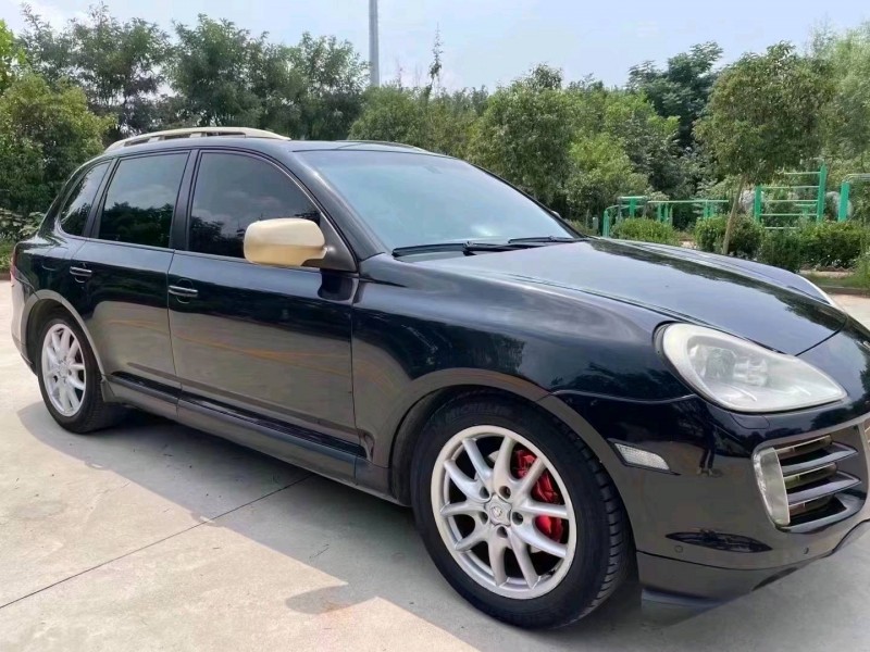 济南10年保时捷卡宴2