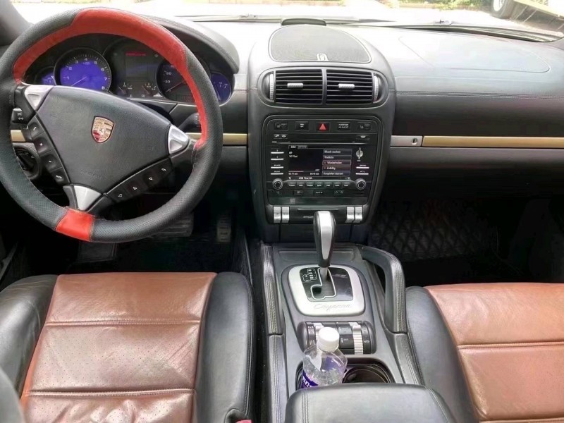 济南10年保时捷卡宴3