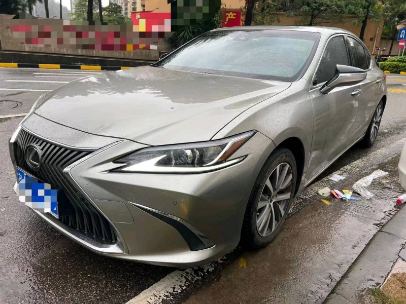 广州20年雷克萨斯ES5