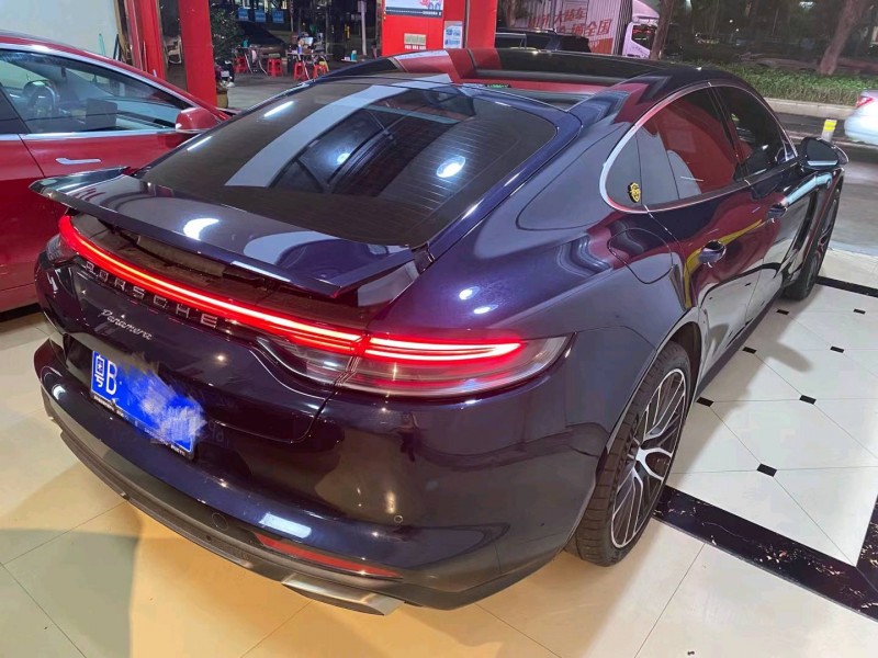 广州22年保时捷帕拉梅拉9