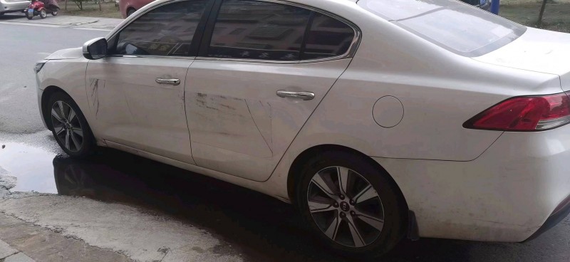 衡阳18年起亚K44